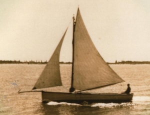 1.-Petrel-first-boat-1933